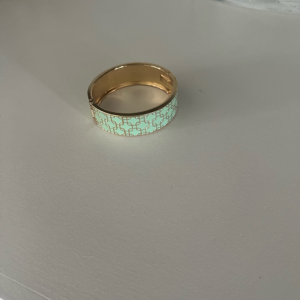 Gold and Cream Patterned Women's bracelet